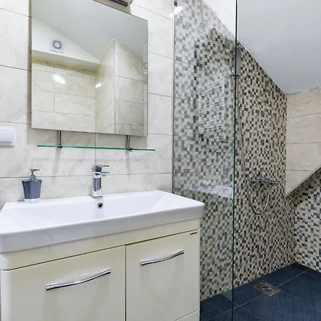 Apartment He-ra With Free Parking